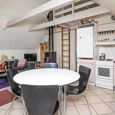 Four Bedroom Holiday In Ebeltoft 16 בית נופש Rødby