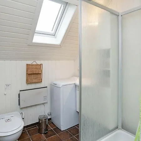 Four Bedroom Holiday In Ebeltoft 16 בית נופש